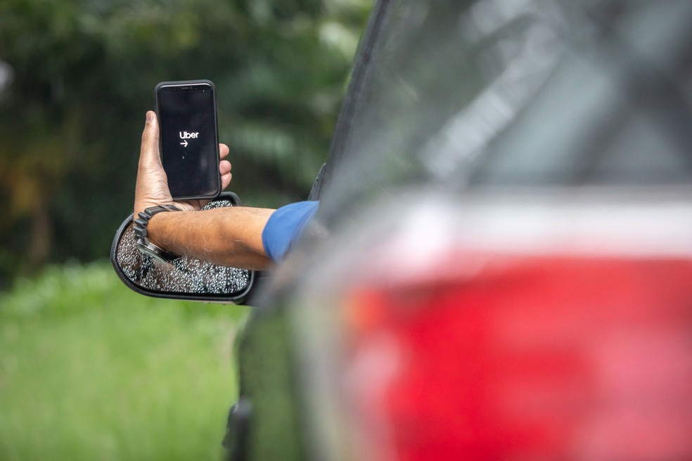 Uber vai ter função no aplicativo para gravar áudio de conversas durante corridas. — Foto: Celso Tavares